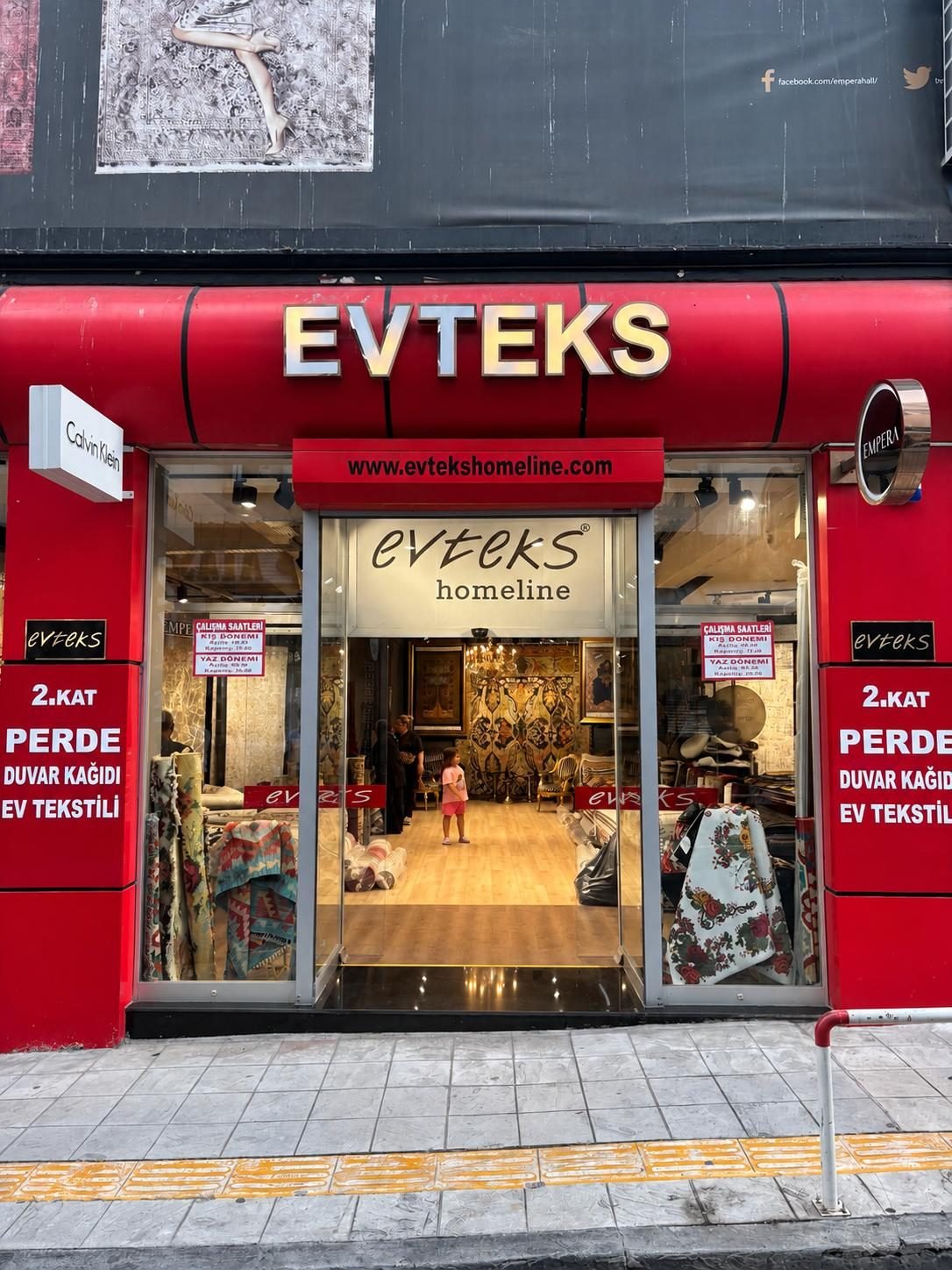Evteks Samsun Mecidiye mağaza vitrini
